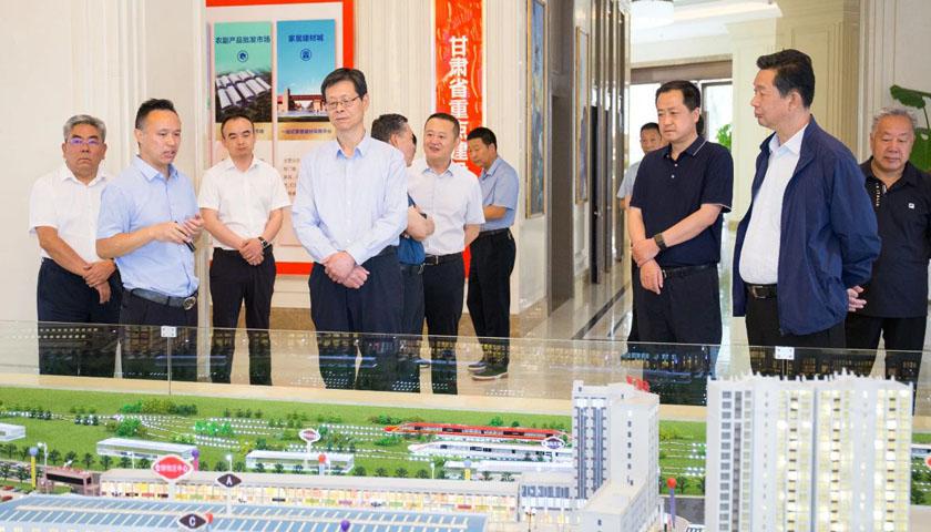 全国政协委员、省政协副主席、省民盟主委刘仲奎一行调研陇南东盛国际商贸物流港